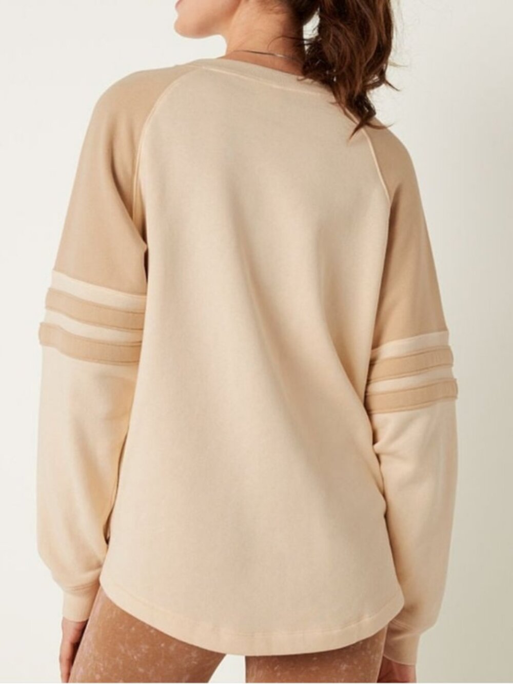 Victoria's Secret Pink Oversize Fleece Crewneck Sweatshirt Color Ivory XXL NWT - Picture 2 of 4